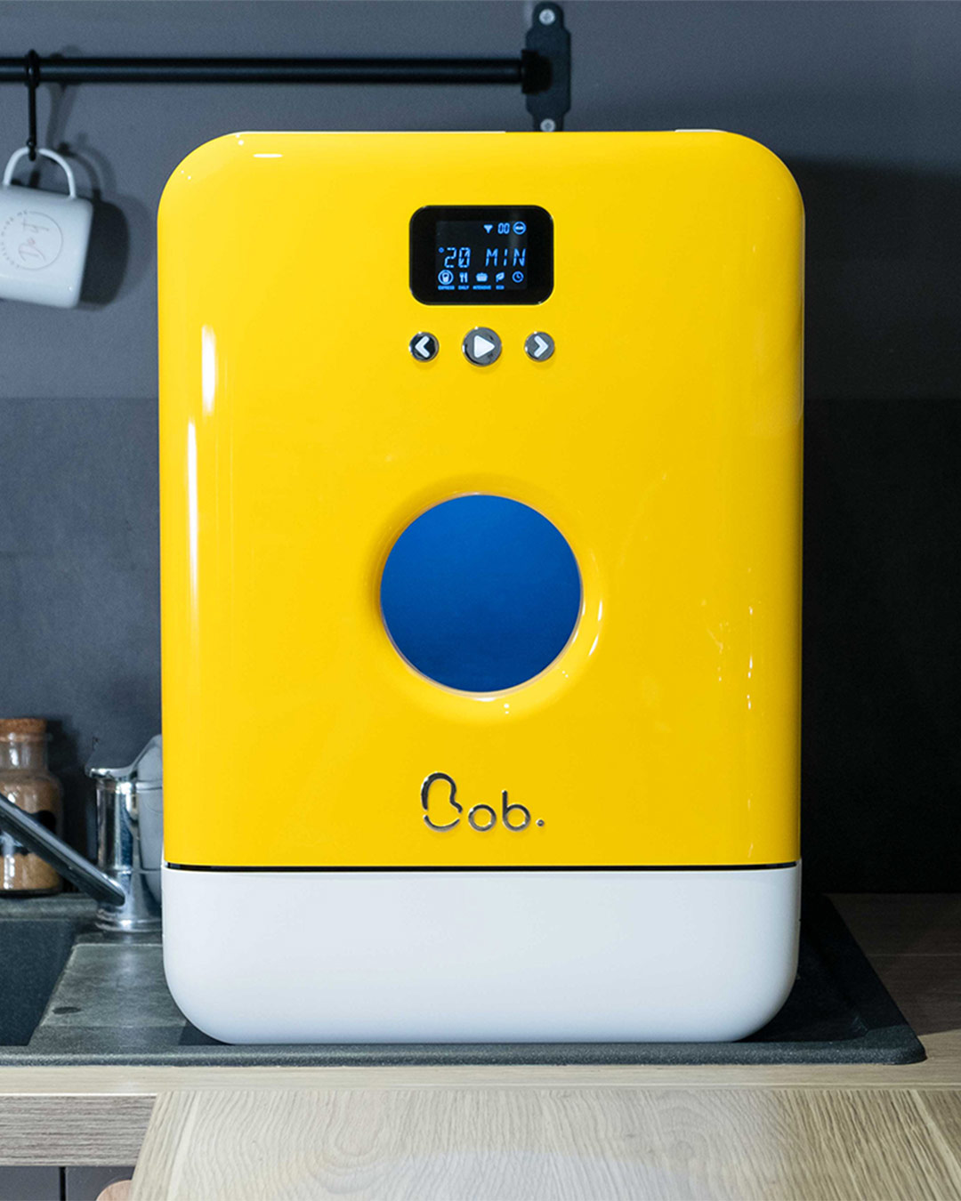 bob-tezgahustu-mini-bulasik-makinesi-siyah-sari-02